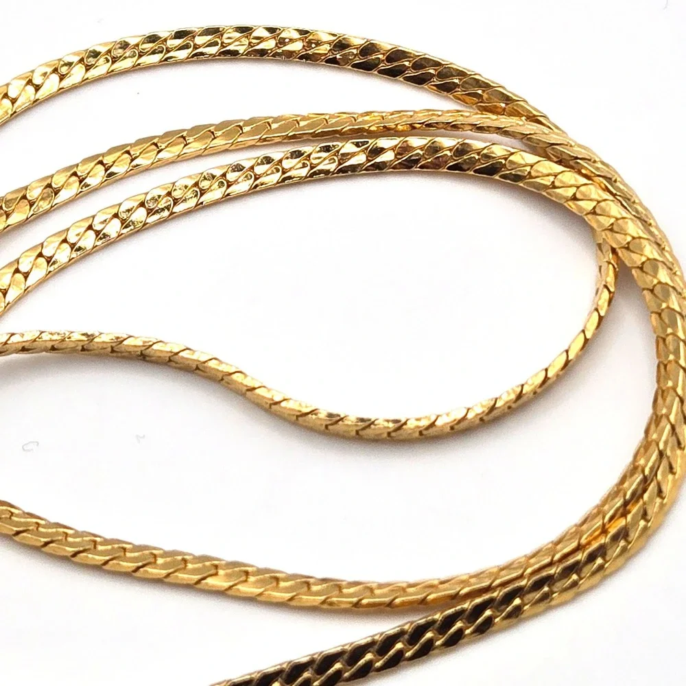 AVON Shiny Gold‎ Tone Flat Herringbone 24 Inch Chain Spring Ring Clasp